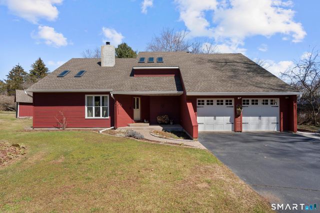 104 South Montowese Street, Branford, CT 06405