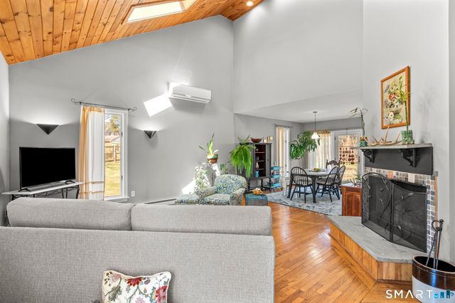 104 South Montowese Street, Branford, CT 06405