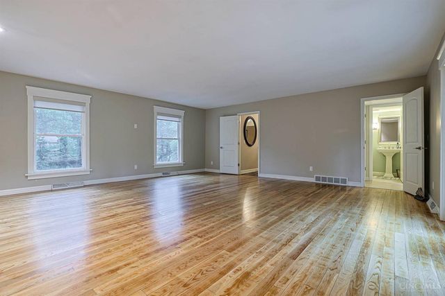 8732 Hollyhock Drive, Springfield Twp., OH 45231