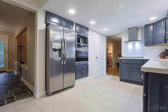 8732 Hollyhock Drive, Springfield Twp., OH 45231