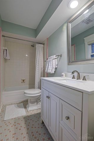 8732 Hollyhock Drive, Springfield Twp., OH 45231