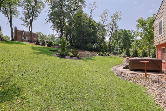 8732 Hollyhock Drive, Springfield Twp., OH 45231