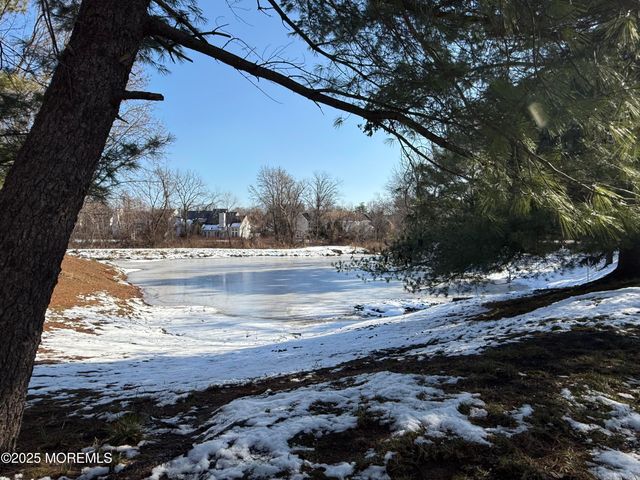 52 Aberdare Court 4, Freehold, NJ 07728