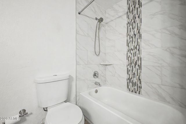 950 E LILAC Drive, Tempe, AZ 85288