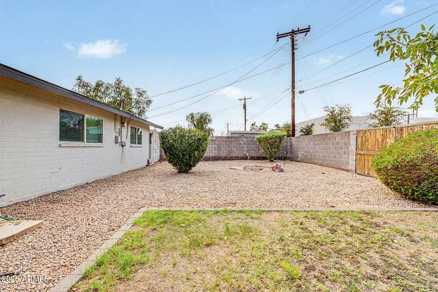 950 E LILAC Drive, Tempe, AZ 85288