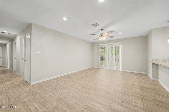 950 E LILAC Drive, Tempe, AZ 85288