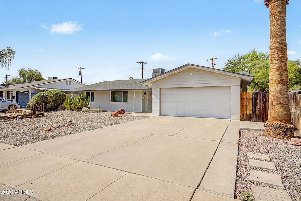 950 E LILAC Drive, Tempe, AZ 85288