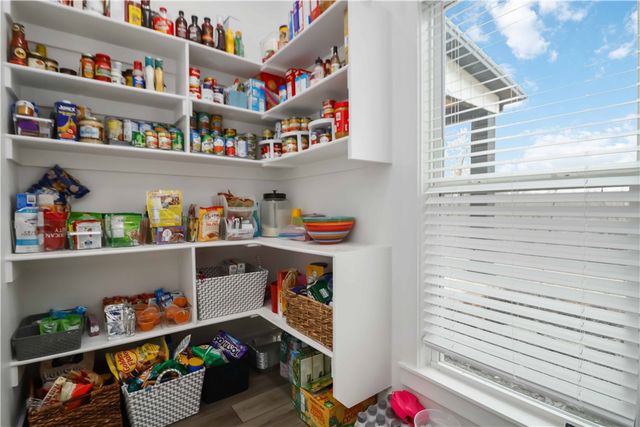 15626 Black Oak Quarry Road, Fayetteville, AR 72701