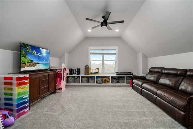 15626 Black Oak Quarry Road, Fayetteville, AR 72701