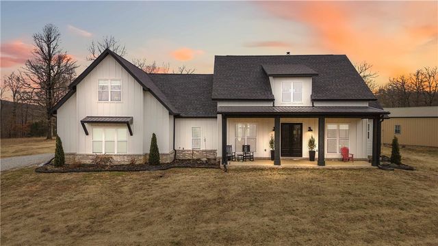 15626 Black Oak Quarry Road, Fayetteville, AR 72701