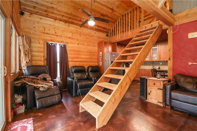 15626 Black Oak Quarry Road, Fayetteville, AR 72701