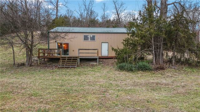 15626 Black Oak Quarry Road, Fayetteville, AR 72701
