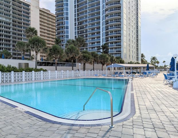 4250 Galt Ocean Drive 2E, Fort Lauderdale, FL 33308