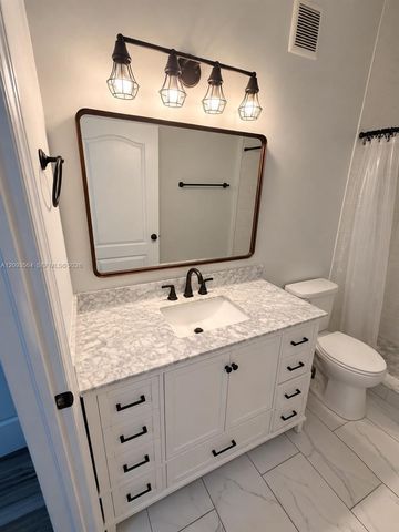 7050 NW 177th Street 108-11, Hialeah, FL 33015