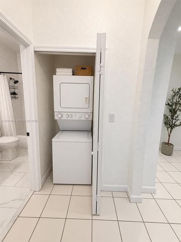 7050 NW 177th Street 108-11, Hialeah, FL 33015