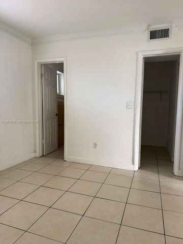 890 NW 45th Ave 25, Miami, FL 33126