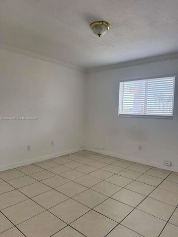 890 NW 45th Ave 25, Miami, FL 33126