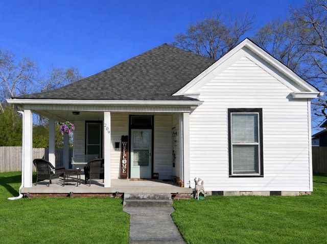209A S Greenwood St, Lebanon, TN 37087