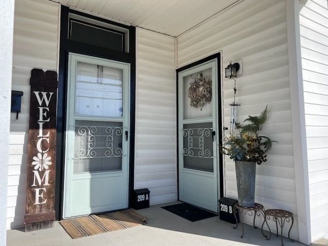 209A S Greenwood St, Lebanon, TN 37087