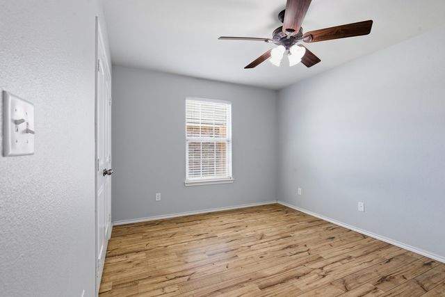 415 Nolan Ryan Dr, Midland, TX 79706