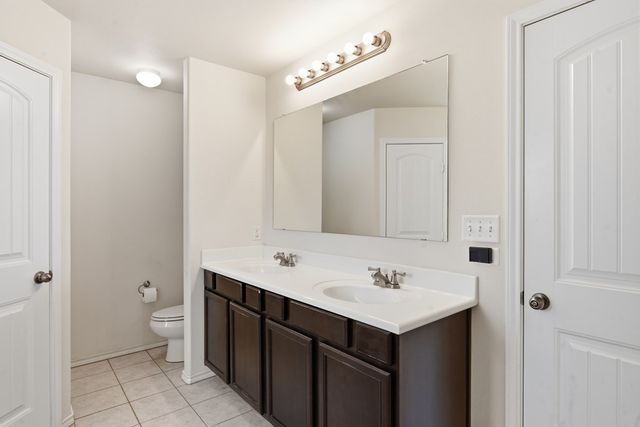 415 Nolan Ryan Dr, Midland, TX 79706