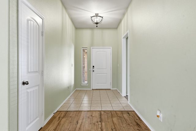 415 Nolan Ryan Dr, Midland, TX 79706