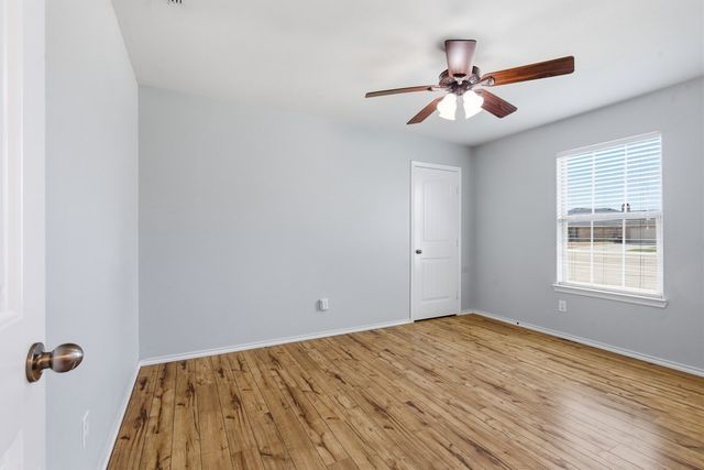 415 Nolan Ryan Dr, Midland, TX 79706