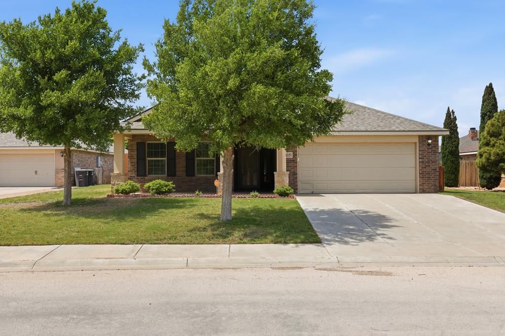 415 Nolan Ryan Dr, Midland, TX 79706