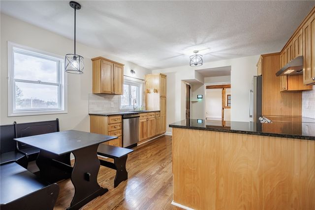 718 County Road 8, Farmington, NY 14425