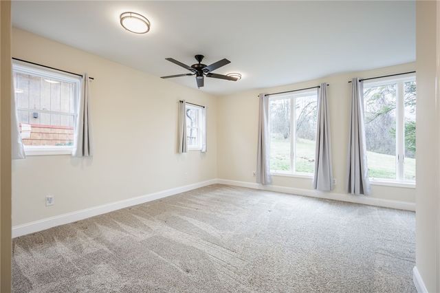 718 County Road 8, Farmington, NY 14425