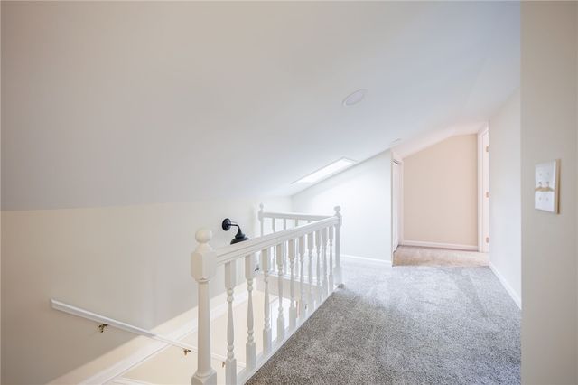 718 County Road 8, Farmington, NY 14425