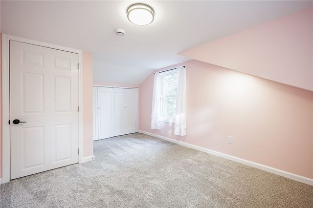 718 County Road 8, Farmington, NY 14425