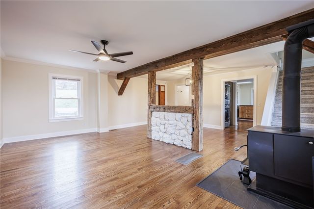 718 County Road 8, Farmington, NY 14425