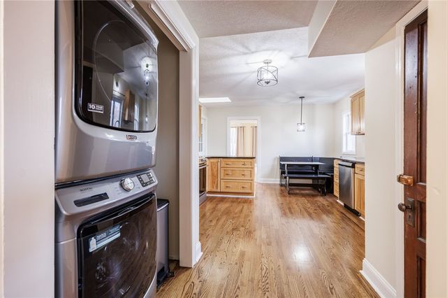 718 County Road 8, Farmington, NY 14425