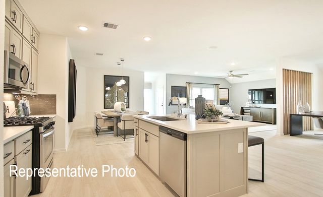132 Patrick Henry Drive, Venus, TX 76084
