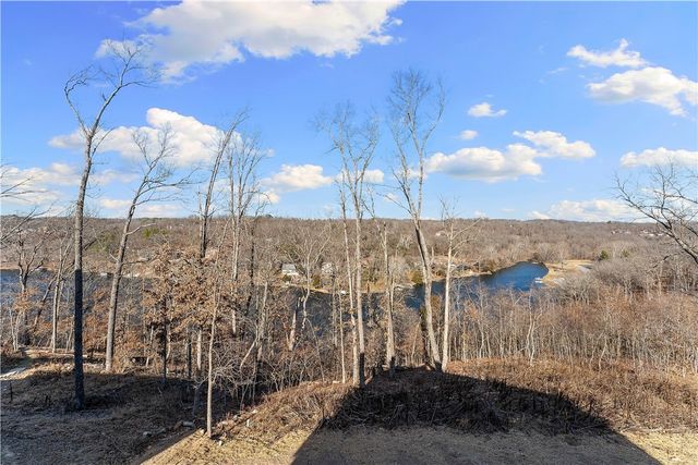 28 Reading Lane, Bella Vista, AR 72714