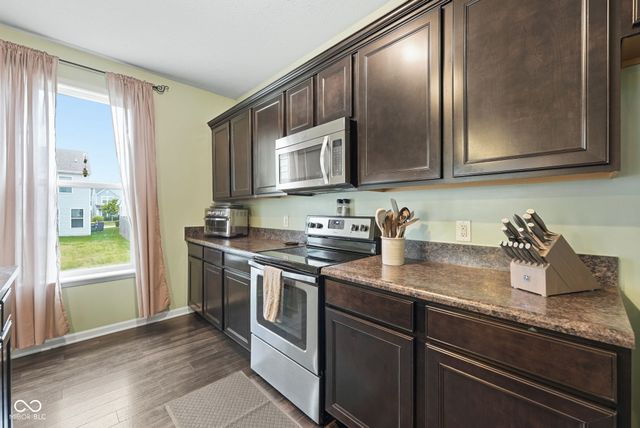 5785 Open Fields Drive, Whitestown, IN 46075