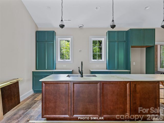 23 Village Overlook Loop, Swannanoa, NC 28778