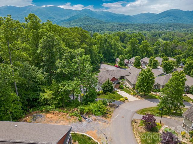 23 Village Overlook Loop, Swannanoa, NC 28778