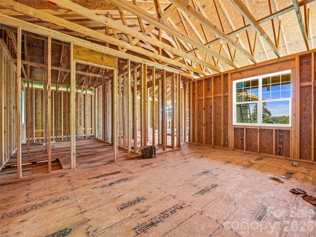 23 Village Overlook Loop, Swannanoa, NC 28778