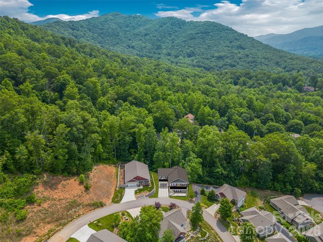 23 Village Overlook Loop, Swannanoa, NC 28778