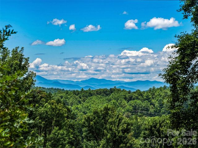 23 Village Overlook Loop, Swannanoa, NC 28778