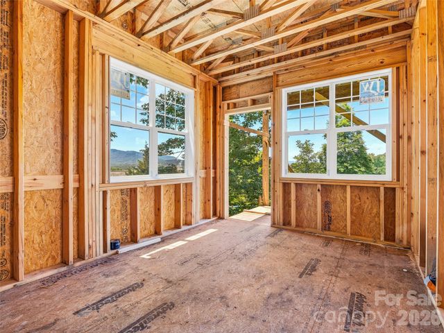 23 Village Overlook Loop, Swannanoa, NC 28778