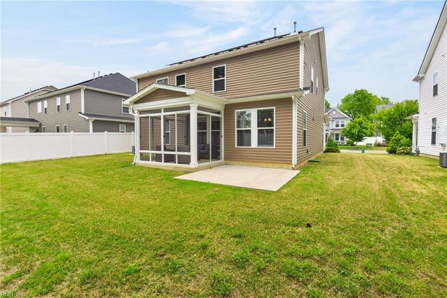 34 E Berkley DR, Hampton, VA 23663