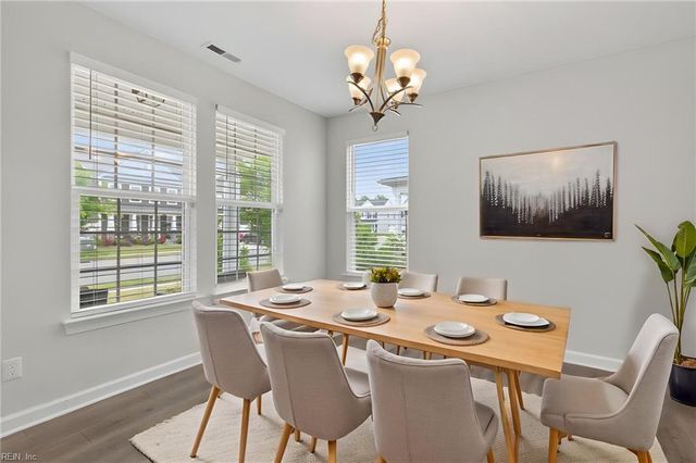 34 E Berkley DR, Hampton, VA 23663