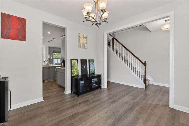 34 E Berkley DR, Hampton, VA 23663
