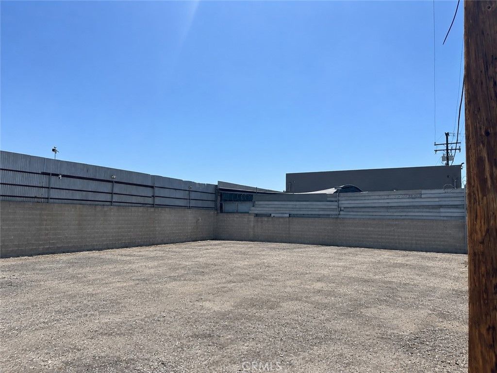 15538 Rosales, Paramount, CA 90723 — photo 3
