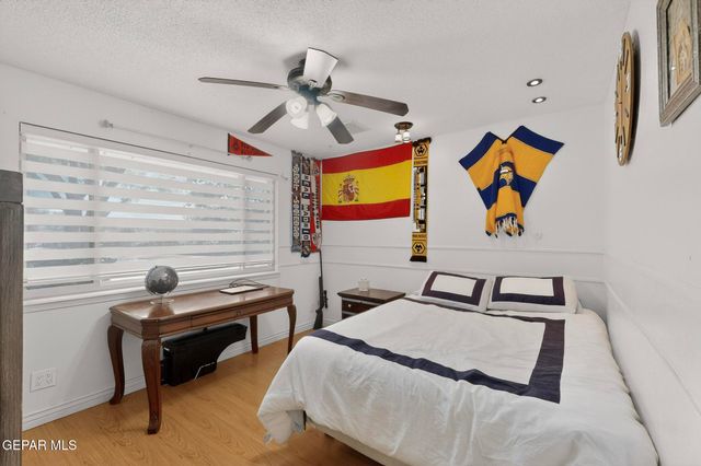 5721 OAK CLIFF Drive, El Paso, TX 79912