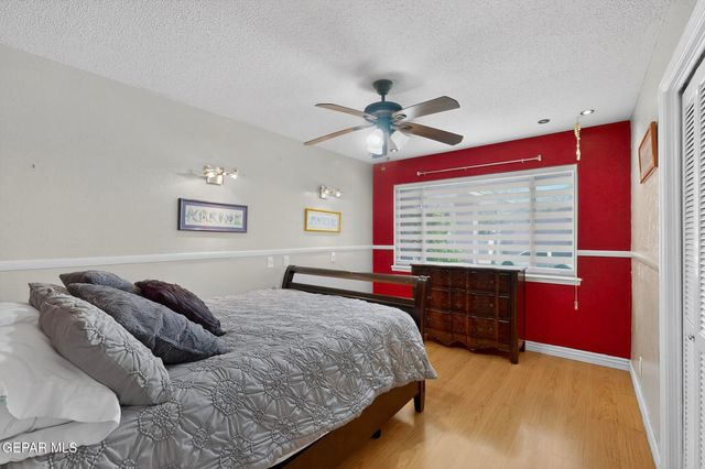 5721 OAK CLIFF Drive, El Paso, TX 79912