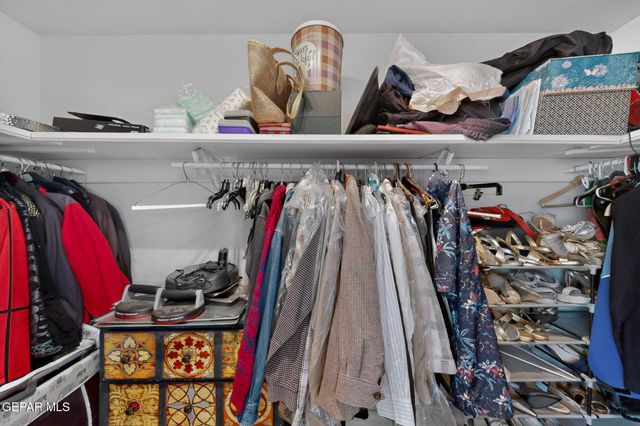 5721 OAK CLIFF Drive, El Paso, TX 79912